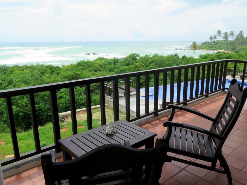 Ananthaya Beach Tangalle Bagian luar foto